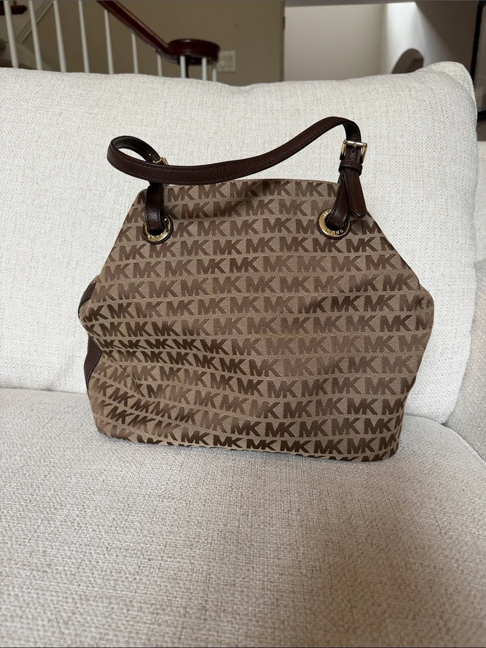 Michael Kors iconic mk